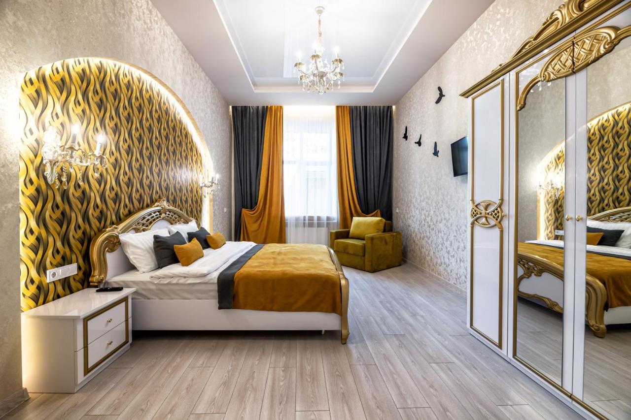 2 Bedroom Apartment Tykha Street City Center With Parking Place ลวีฟ ภายนอก รูปภาพ