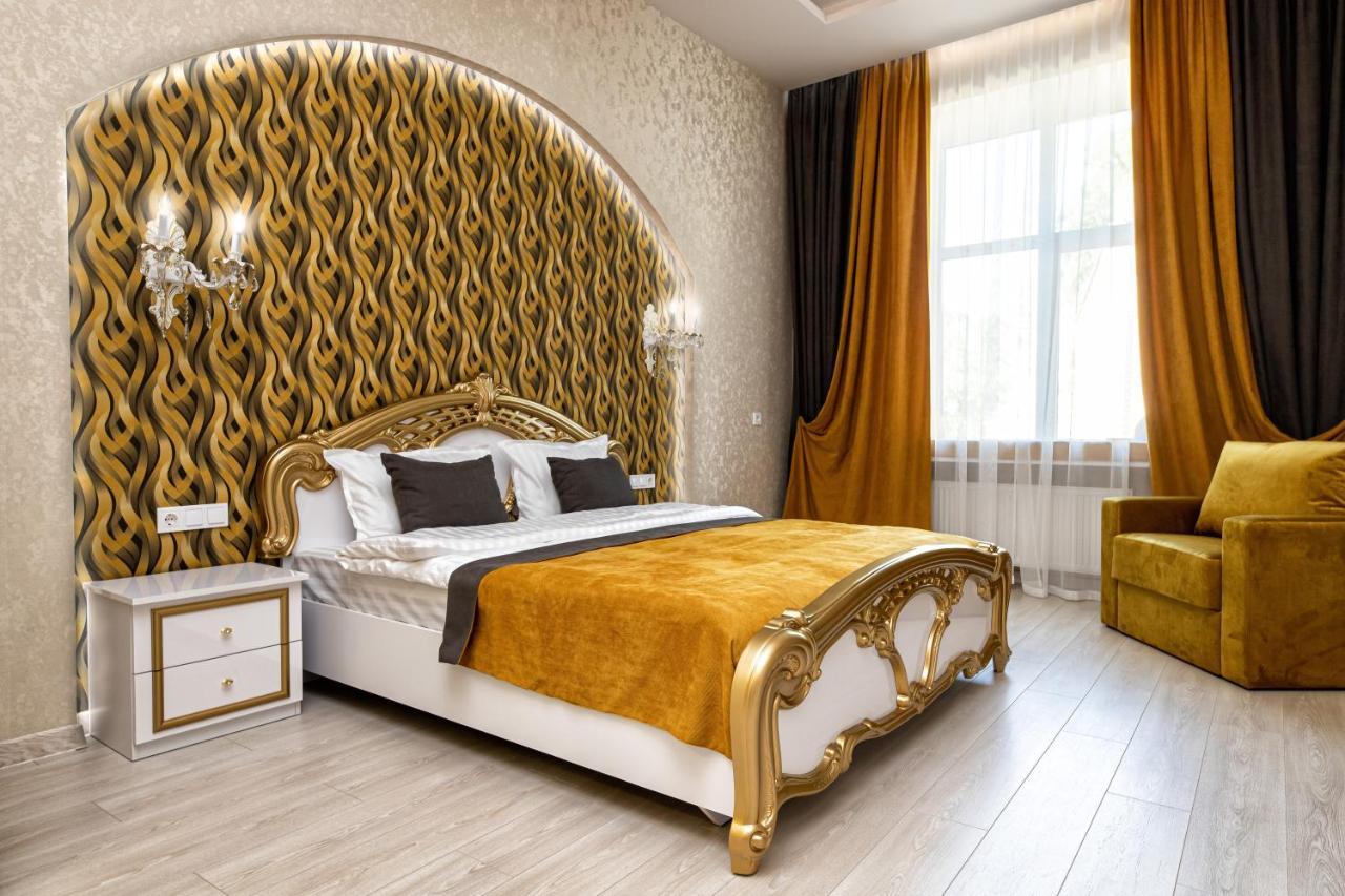 2 Bedroom Apartment Tykha Street City Center With Parking Place ลวีฟ ภายนอก รูปภาพ