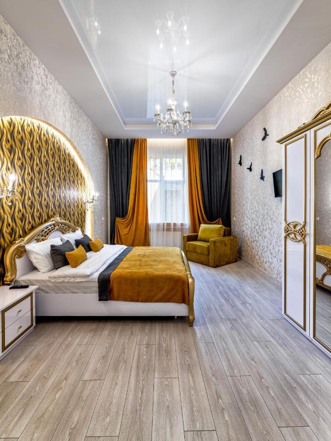 2 Bedroom Apartment Tykha Street City Center With Parking Place ลวีฟ ภายนอก รูปภาพ